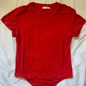 Aritzia Wilfred Free Tshirt Body suit